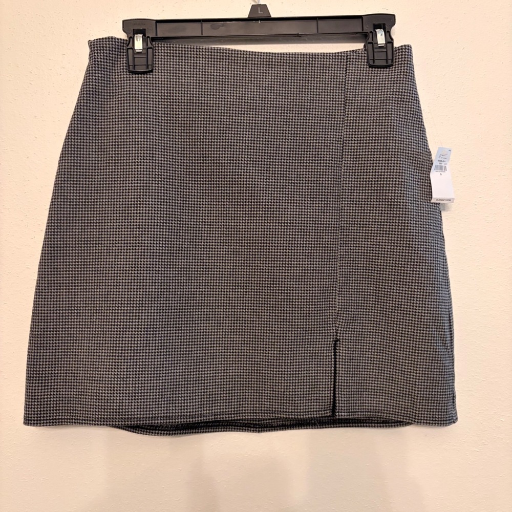 Old Navy Mini Skirt Womens Small Black White Houndstooth New Slit Academic NWT